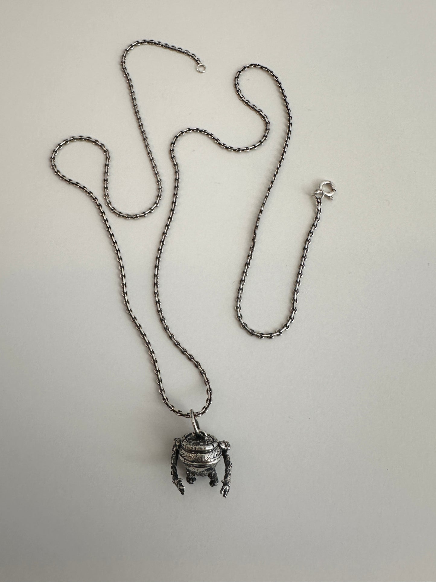 Aestas | Iron Fist Alexander Pendant