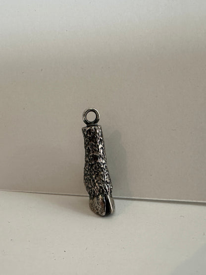 Object | Hoof Dangler