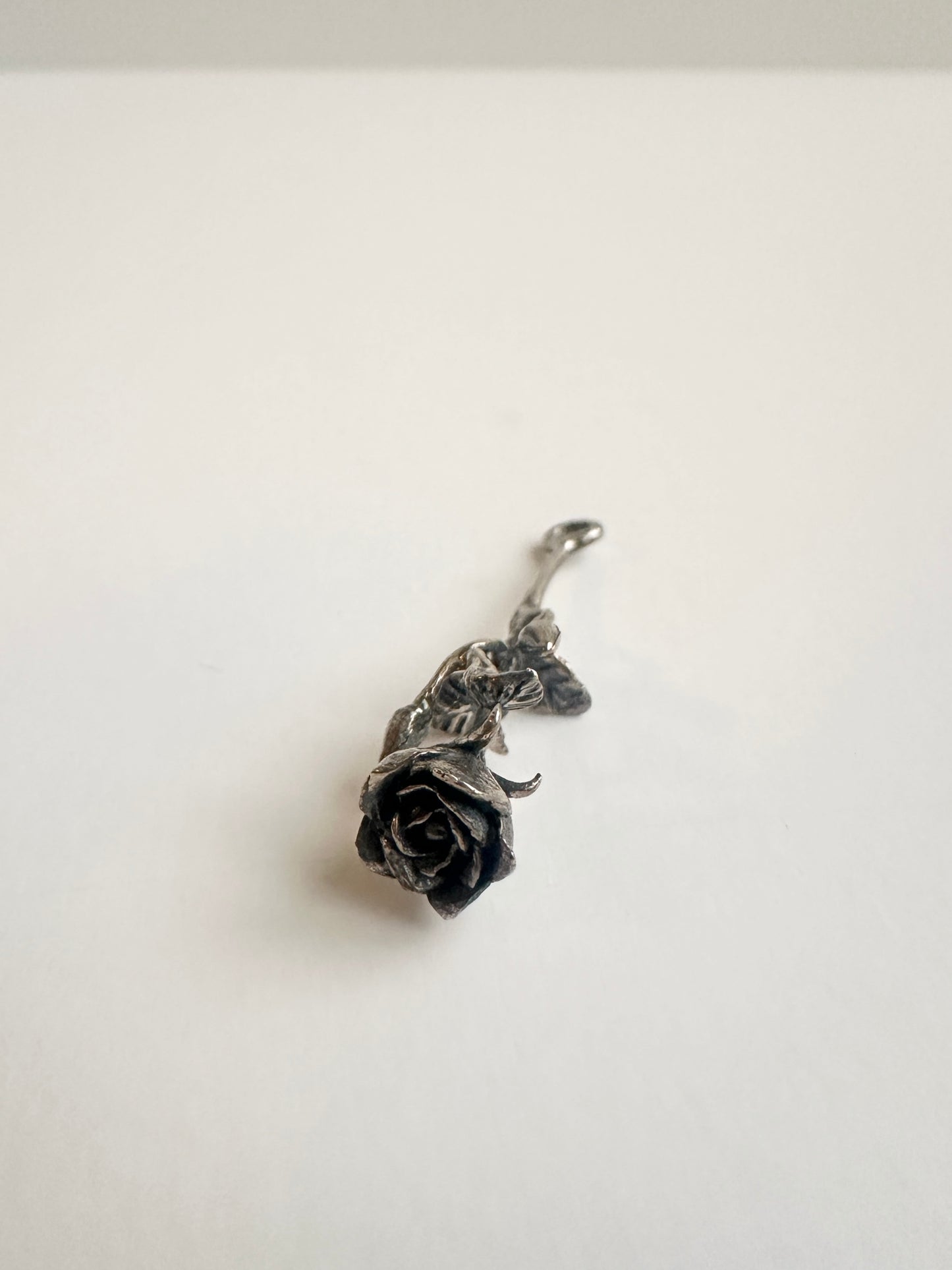 Object | Rose Dangler