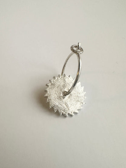 Object | Saw Dangler