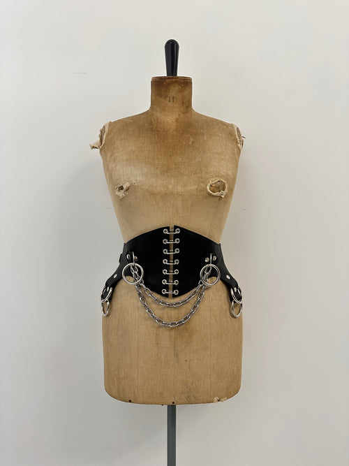 Christina cincher belt
