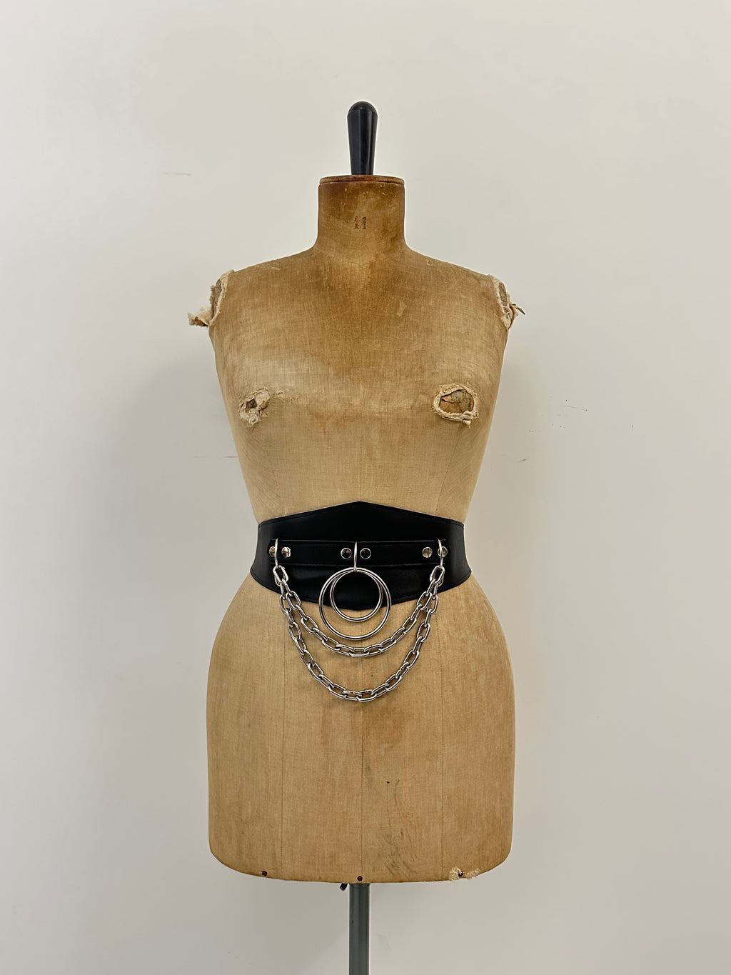 Double ring double chain cincher
