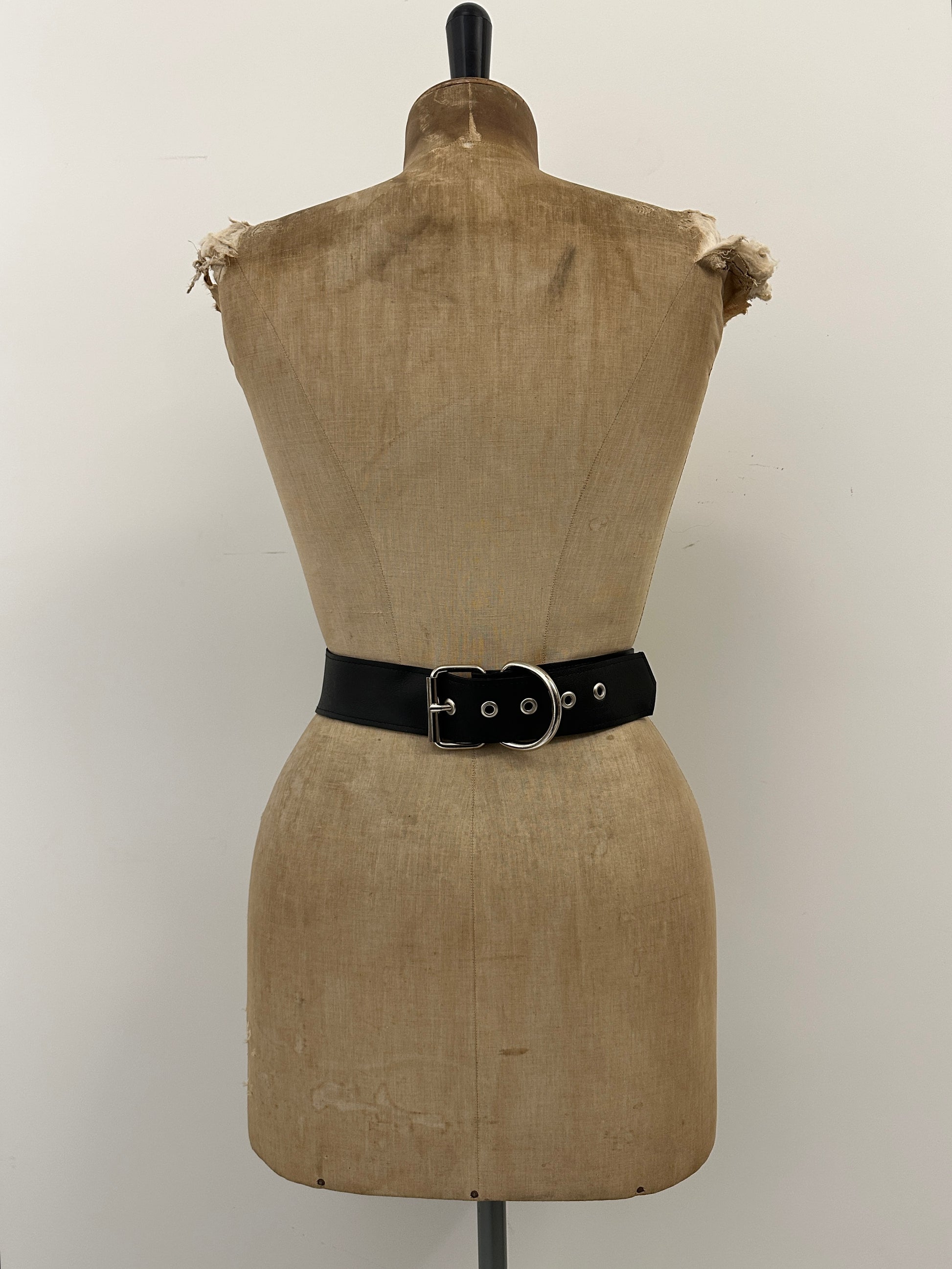Double ring double chain cincher