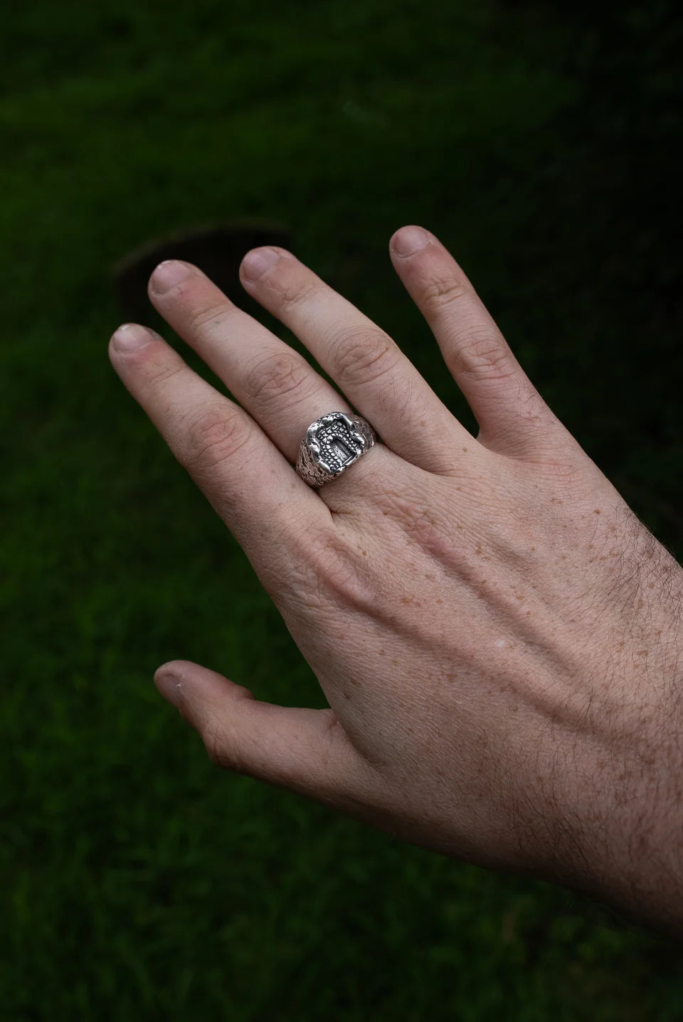 Aestas | Dungeon Entrance Signet Ring