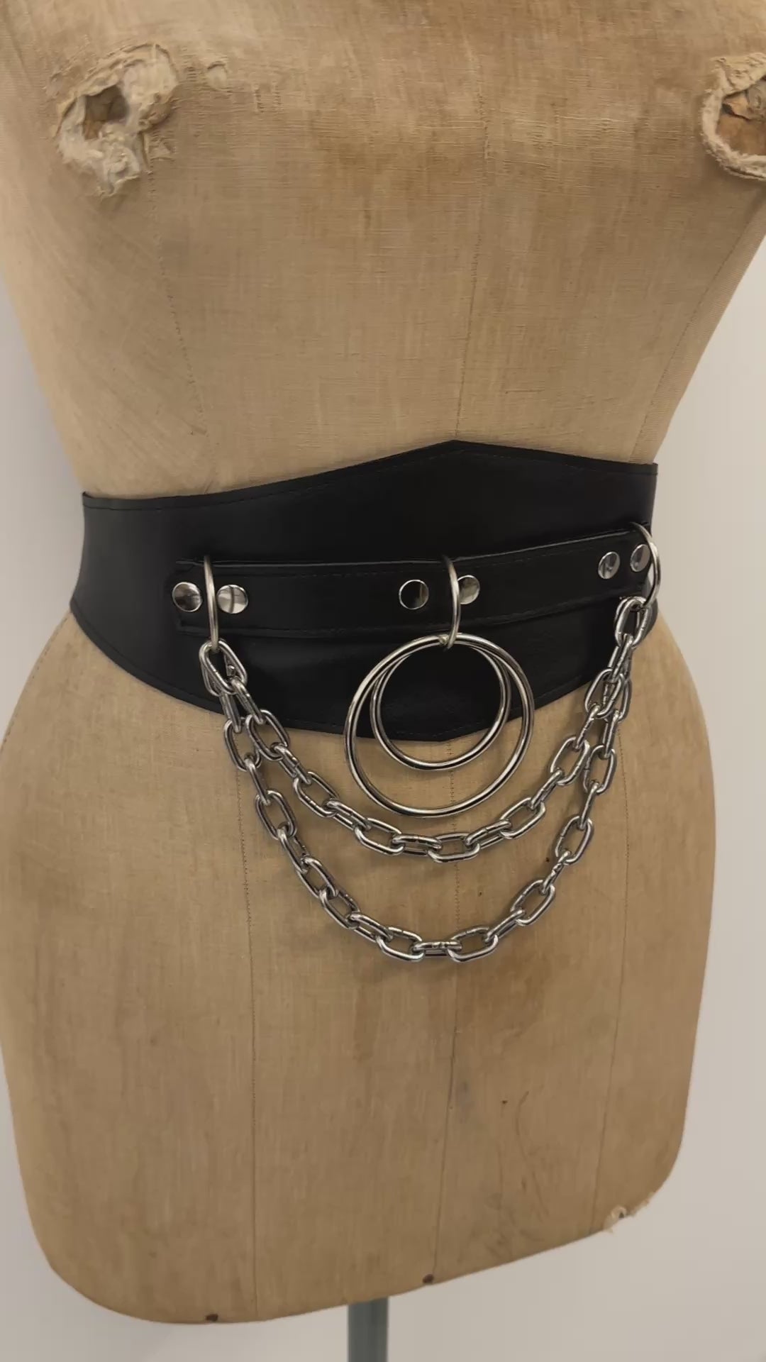 Double ring double chain cincher